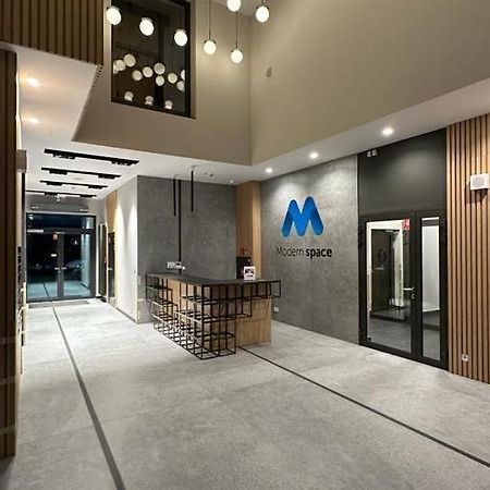 Warsaw Home Suites Bagian luar foto