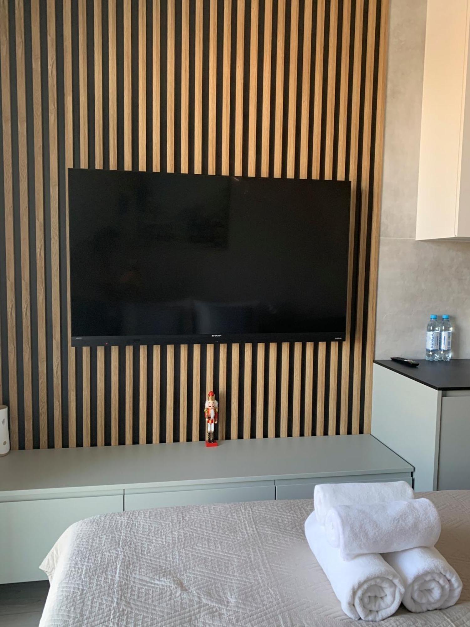 Warsaw Home Suites Bagian luar foto