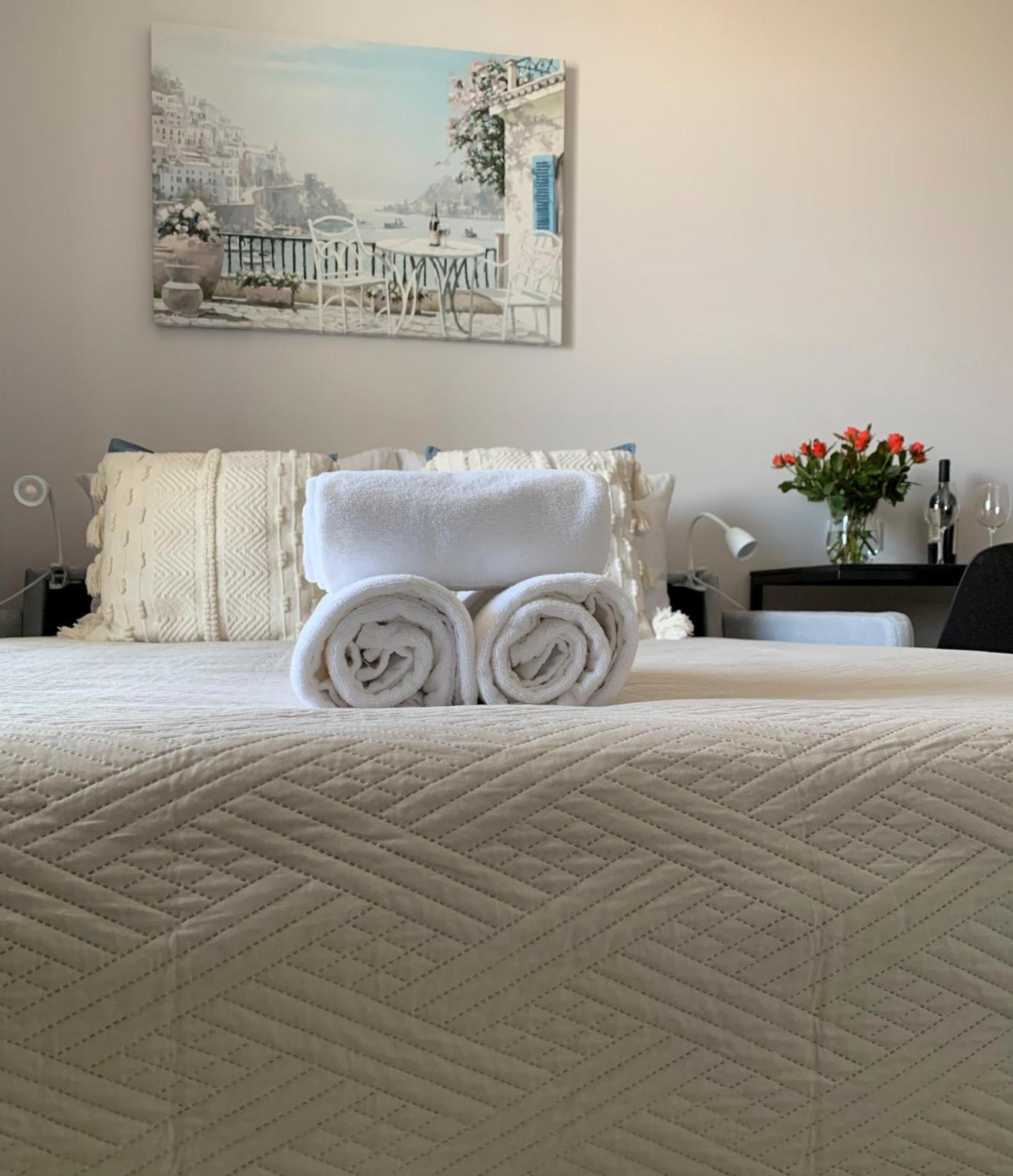 Warsaw Home Suites Bagian luar foto