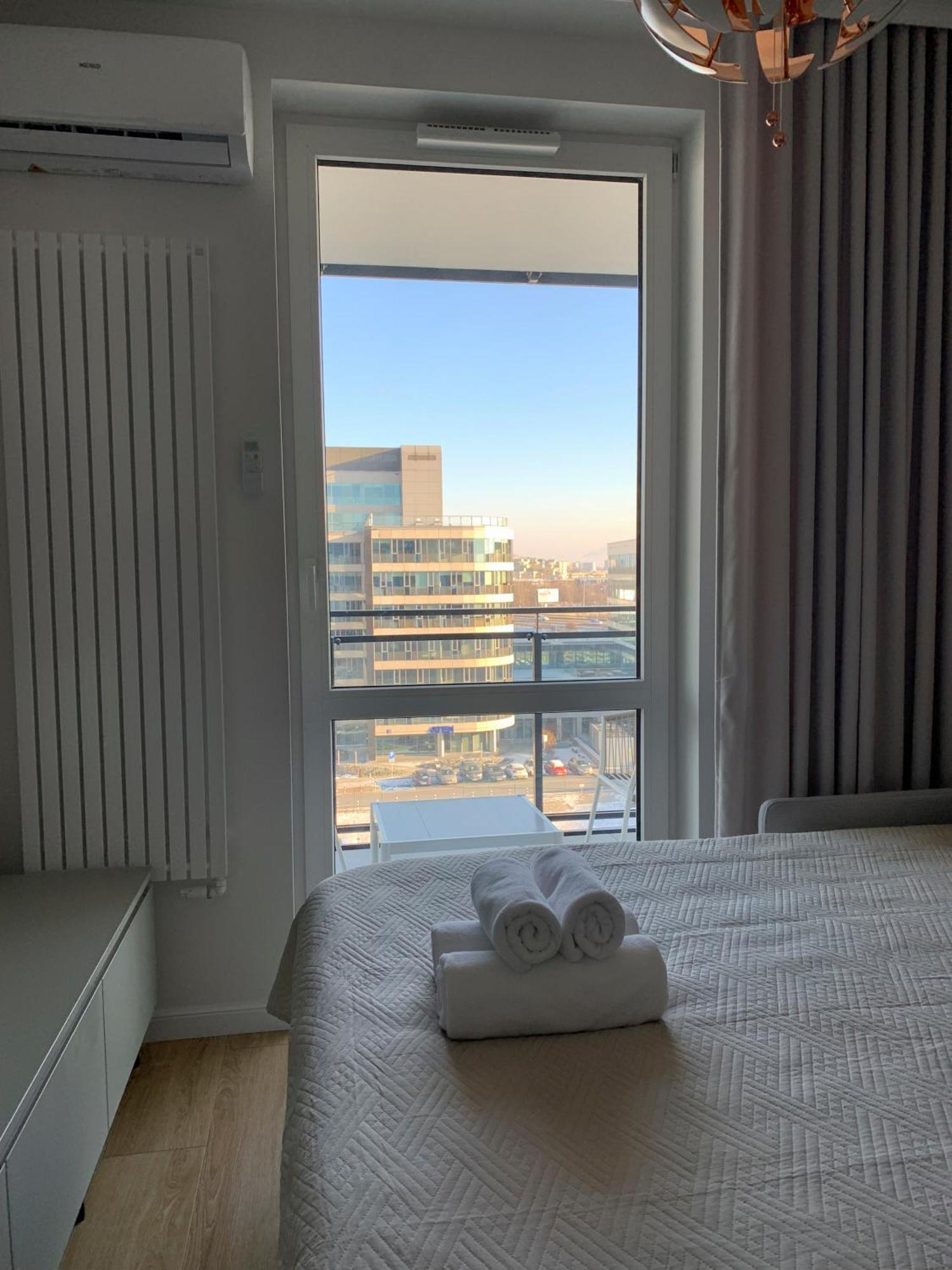 Warsaw Home Suites Bagian luar foto
